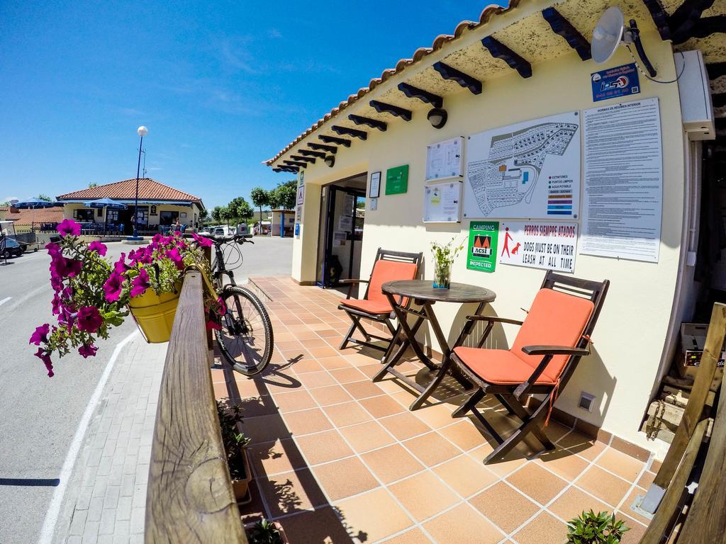 Bungalows Playa De Oyambre San Vicente De La Barquera Esterno foto